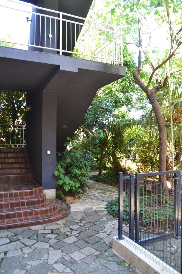 Villa Valkane Pet Friendly 150M From The Stunning Valkane Beach, City Indoor Pools-Fitness And City Mall PUY Exterior foto